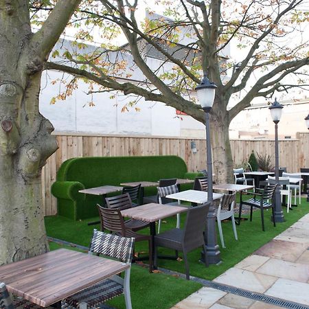 The Saxon Crown Wetherspoon Corby Exterior foto