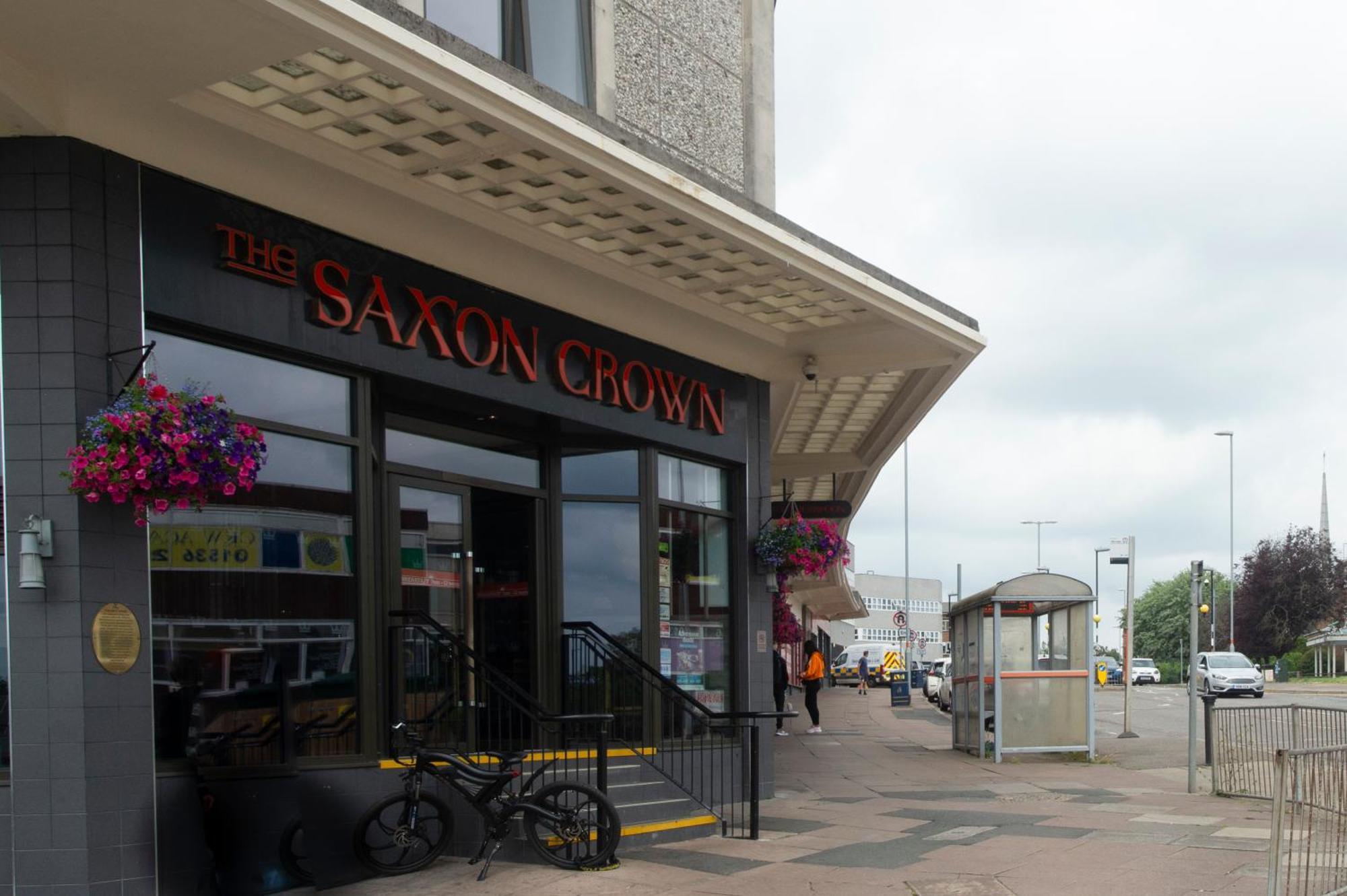 The Saxon Crown Wetherspoon Corby Exterior foto